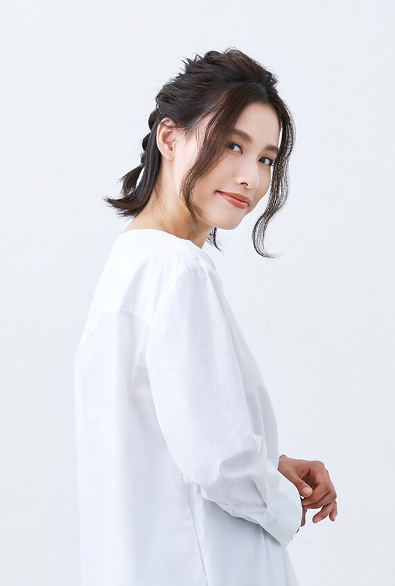 今っぽくてかわいい！三つ編みポニー
