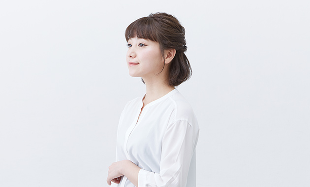 ショートでも簡単ハーフアップスタイル。ふんわりハーフアップスタイル