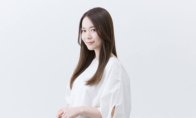 誰でも簡単。時短が叶う王道ストレートヘアスタイル
