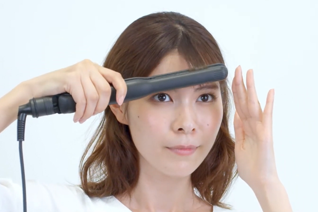 分け目以外の自然な前髪の巻き方