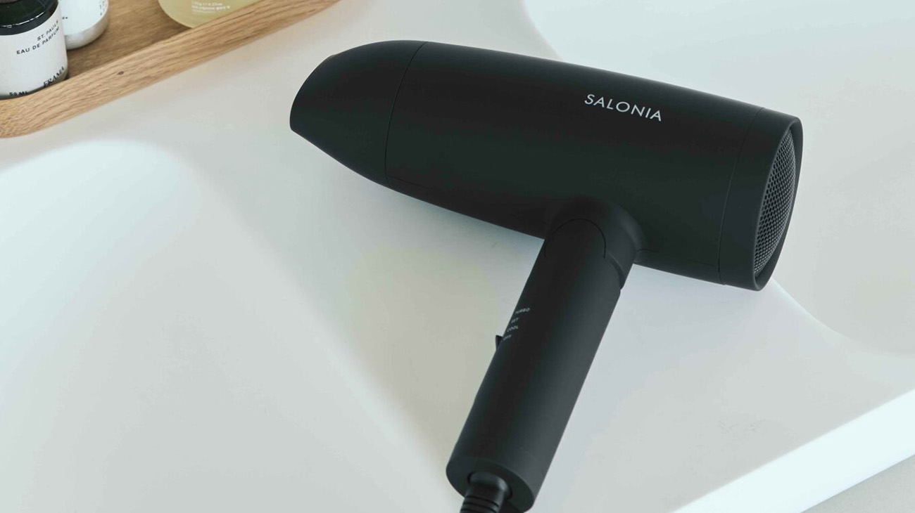 ドライヤーやヘアアイロンのやり方を見直す