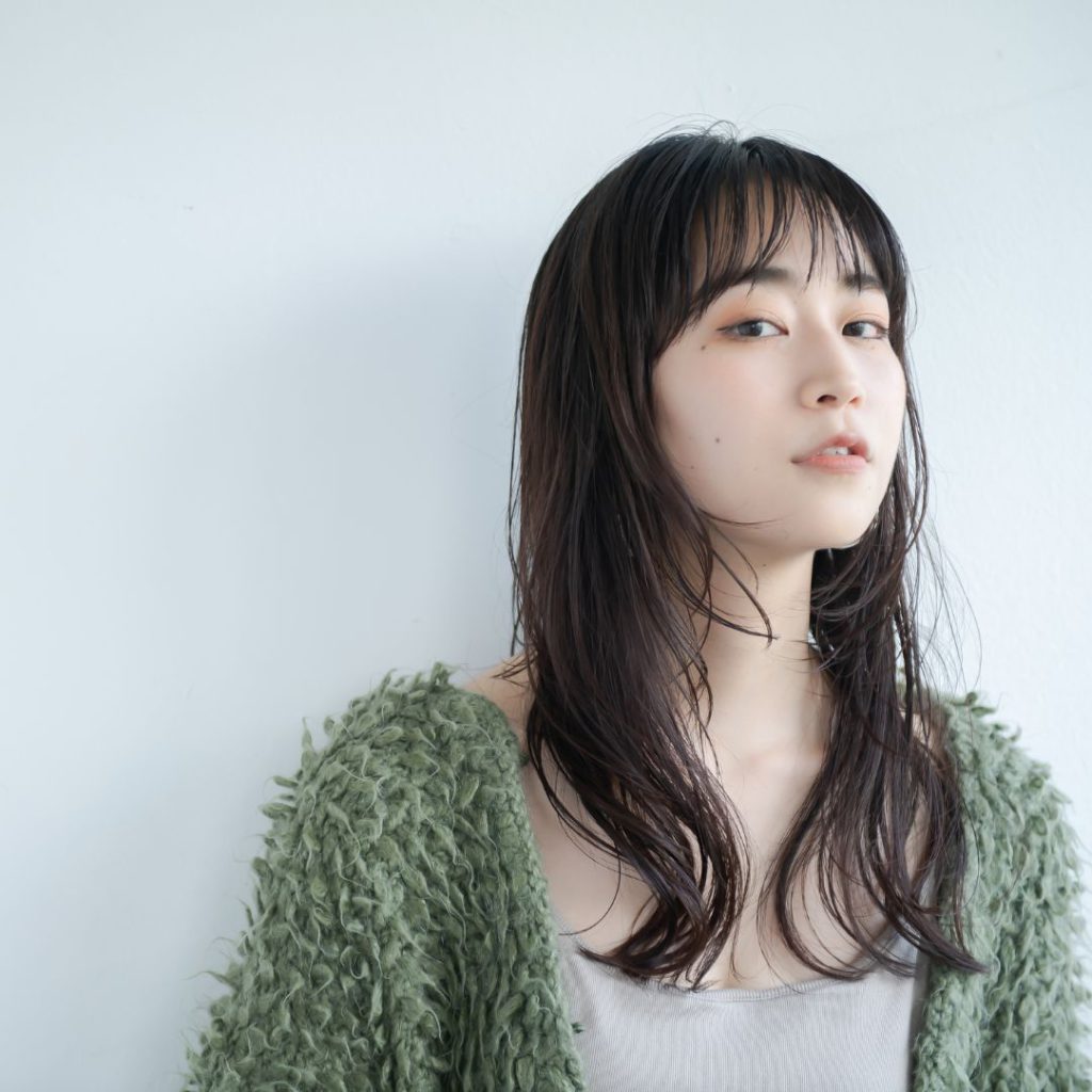 髪がパサパサになる原因とは？セルフケアでツヤ髪を目指す方法7選！