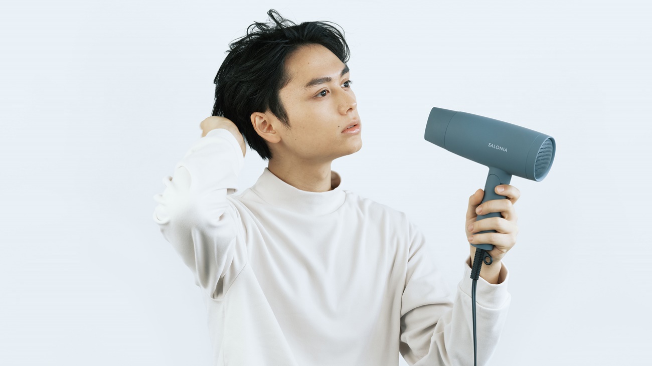 ドライヤーを使ったメンズヘアセットのコツ