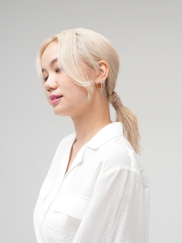 セラミックカールヘアアイロンでおしゃれなおでかけローポニーテール