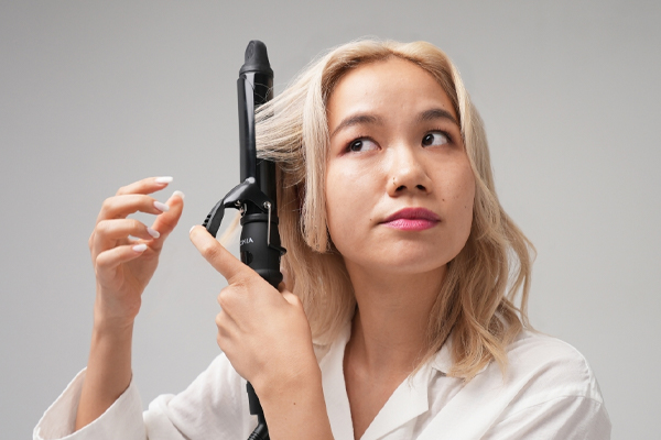 セラミックカールヘアアイロンでおしゃれなおでかけローポニーテール
