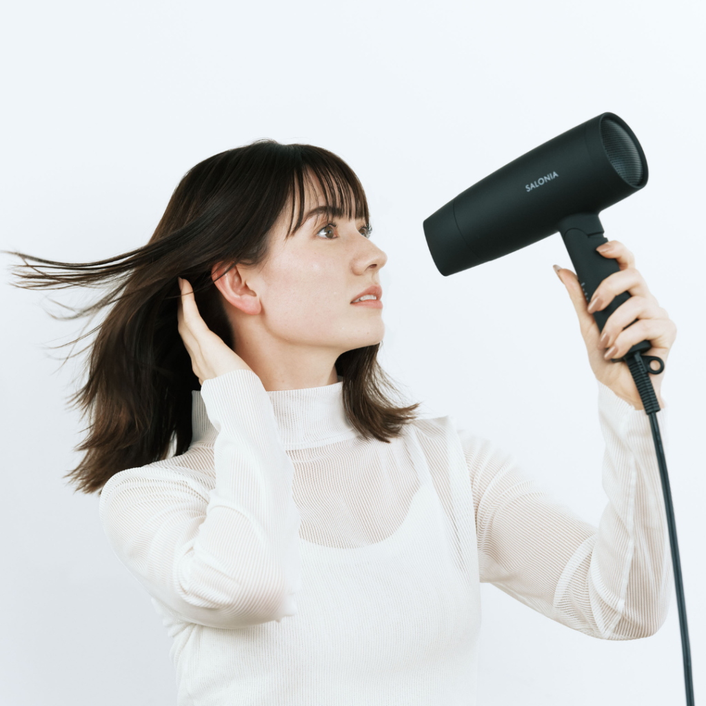 髪がボサボサになる原因とは？5つの原因と7つの対処法を紹介
